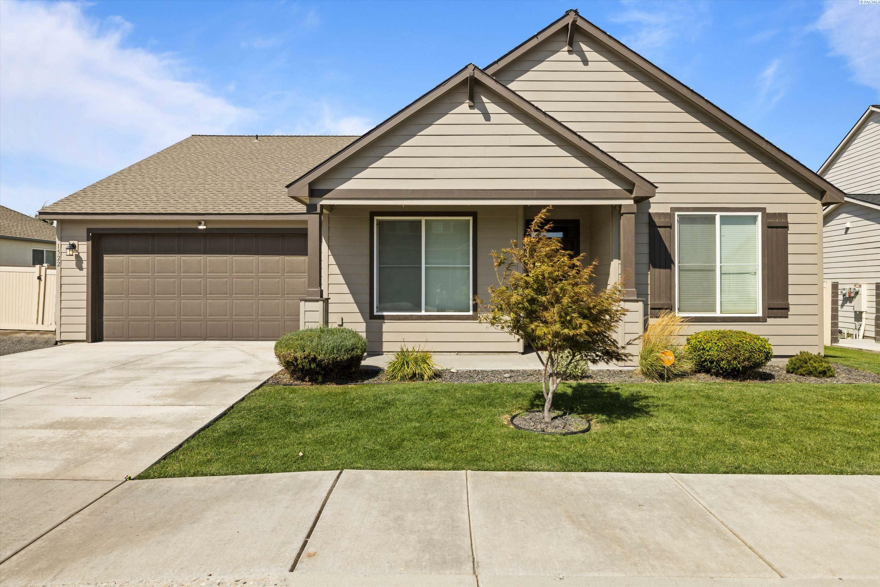 1522 W 32nd Ave  Kennewick WA 99337 photo