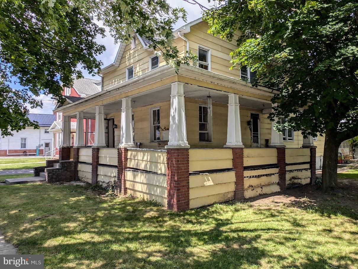 Property Photo: 345 E Pitt St PA 15522