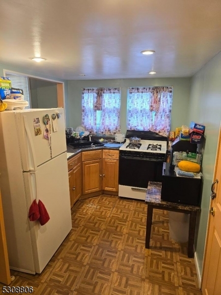 Property Photo:  284 Paxton St  NJ 07503 