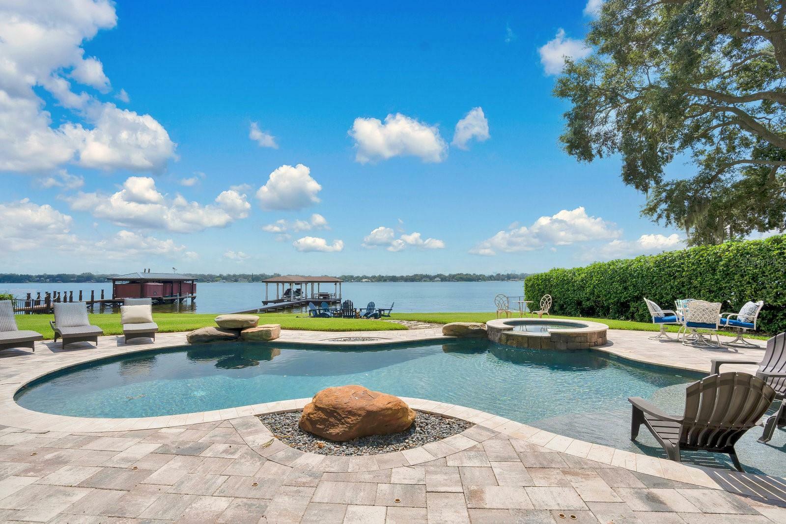 Property Photo:  1366 Harbour Island Road  FL 32809 