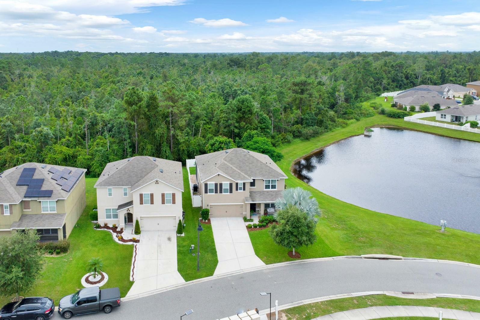 Property Photo:  233 Tanglewood Drive  FL 33896 