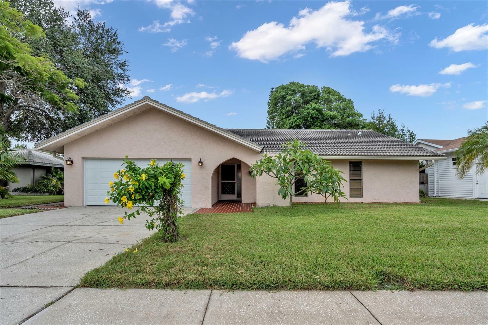 Property Photo:  13980 Joyce Drive  FL 33774 