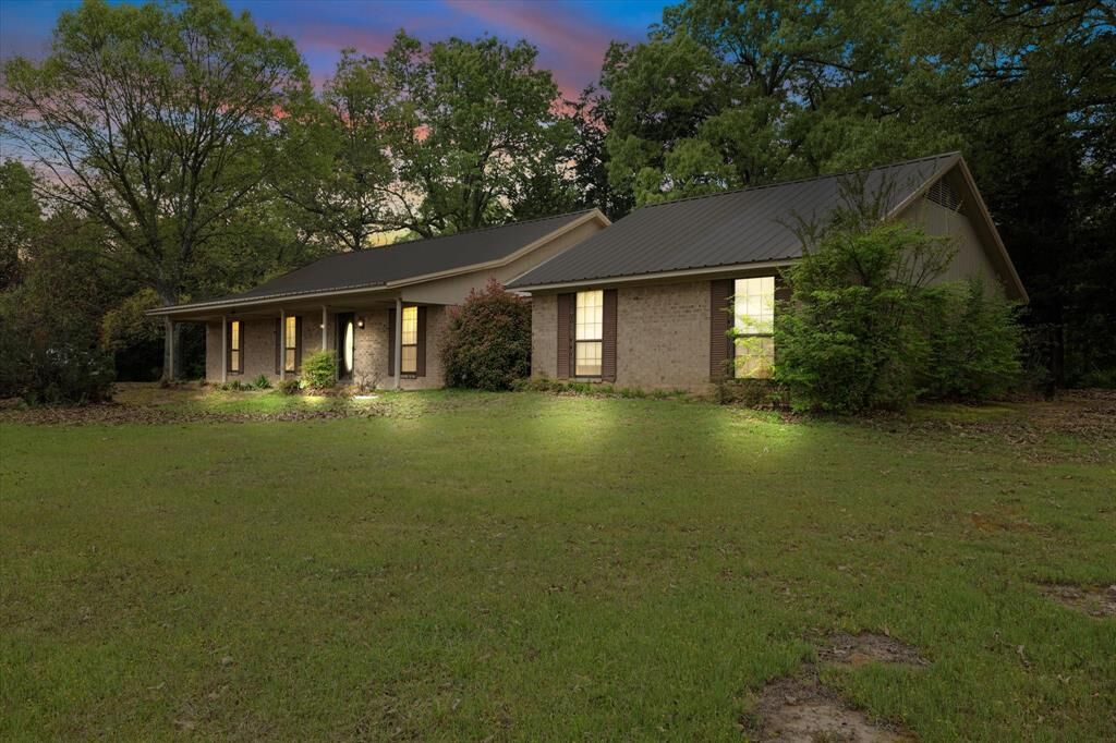 Property Photo: 2827 11ac County Road 33800 TX 75460