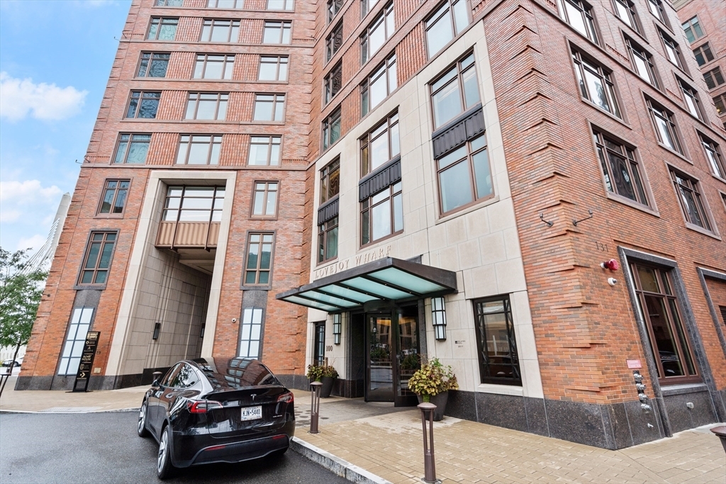 Property Photo:  100 Lovejoy Wharf 10G  MA 02114 