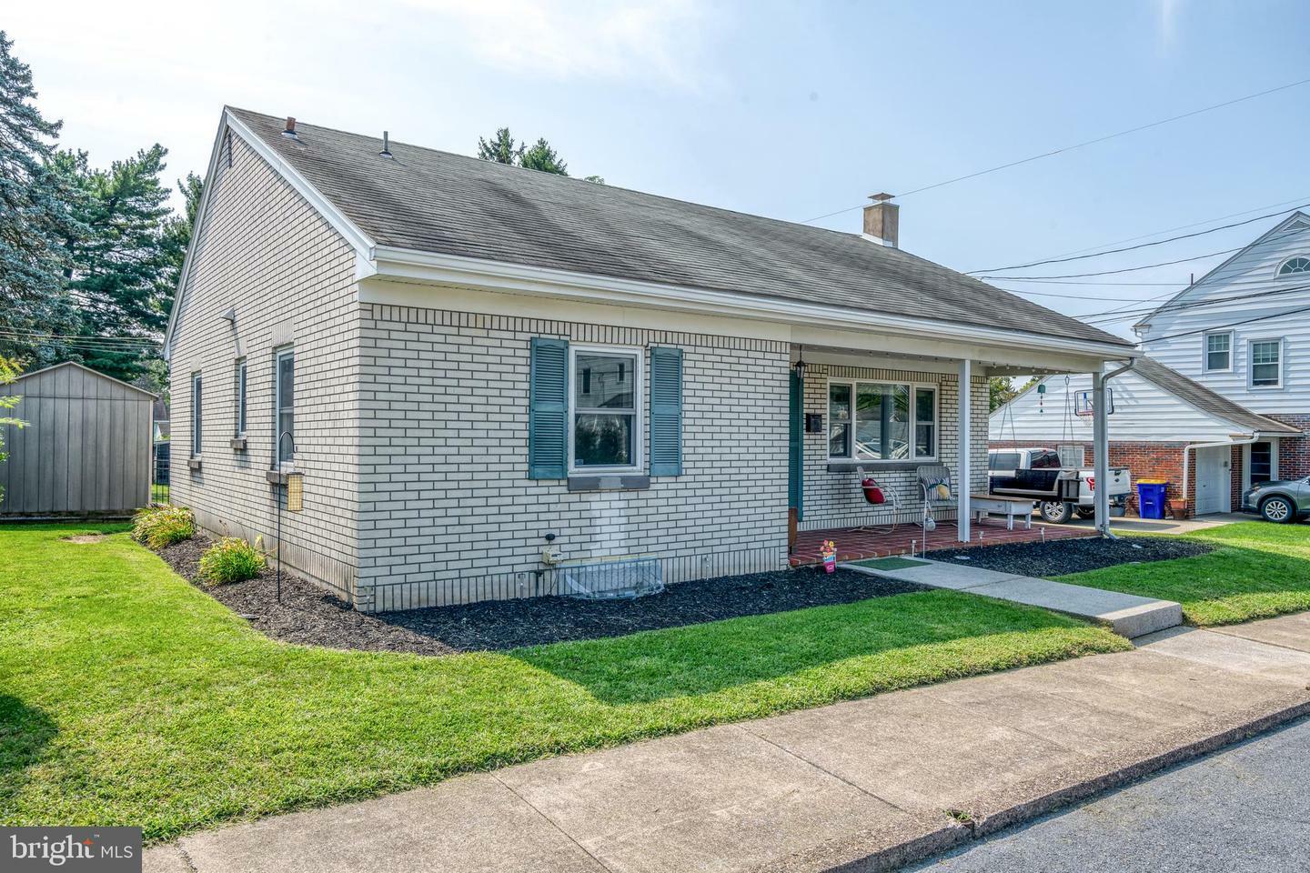 Property Photo:  3617 Maple Street  PA 17109 