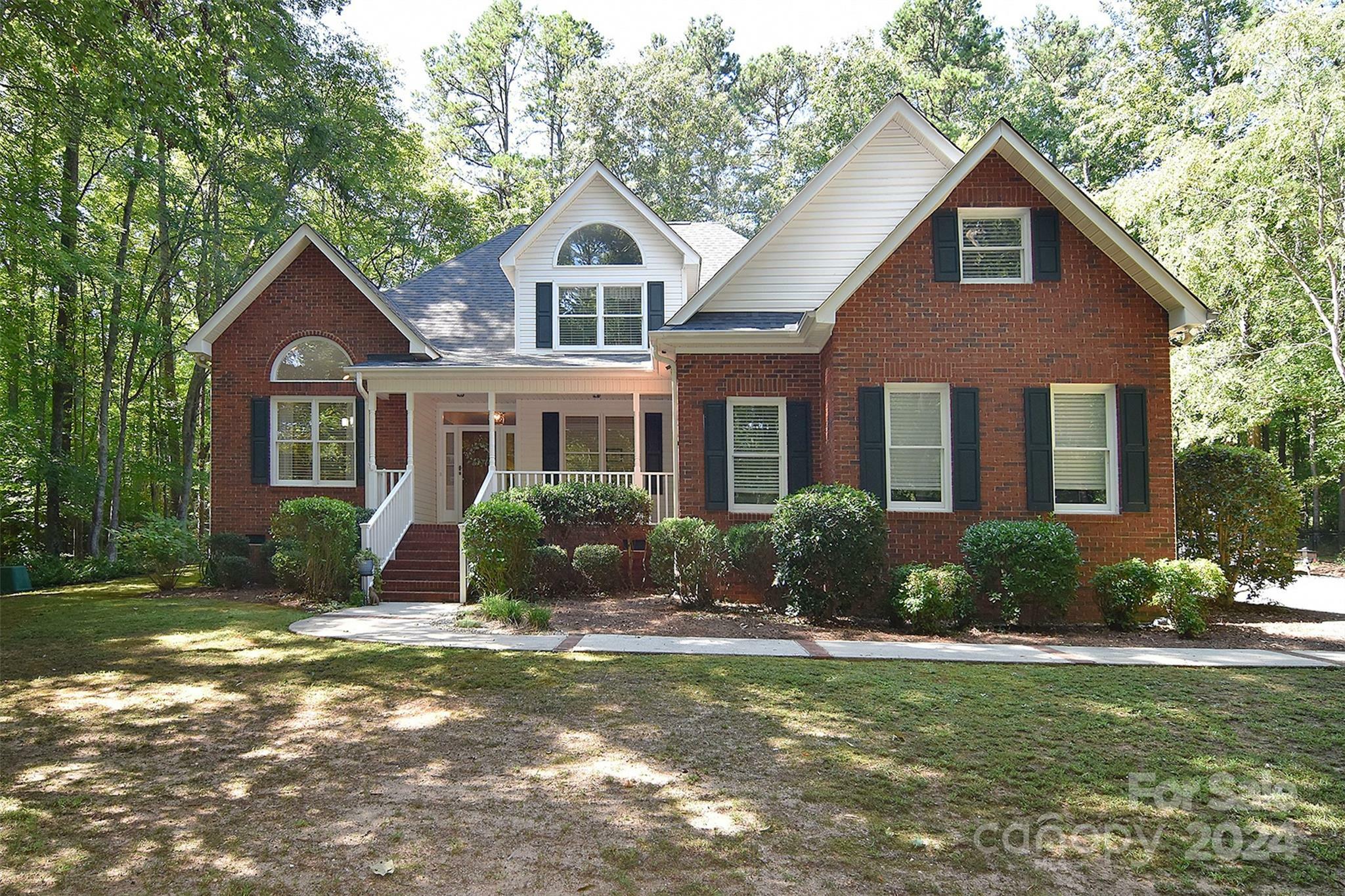 Property Photo:  625 Southwinds Court  SC 29730 