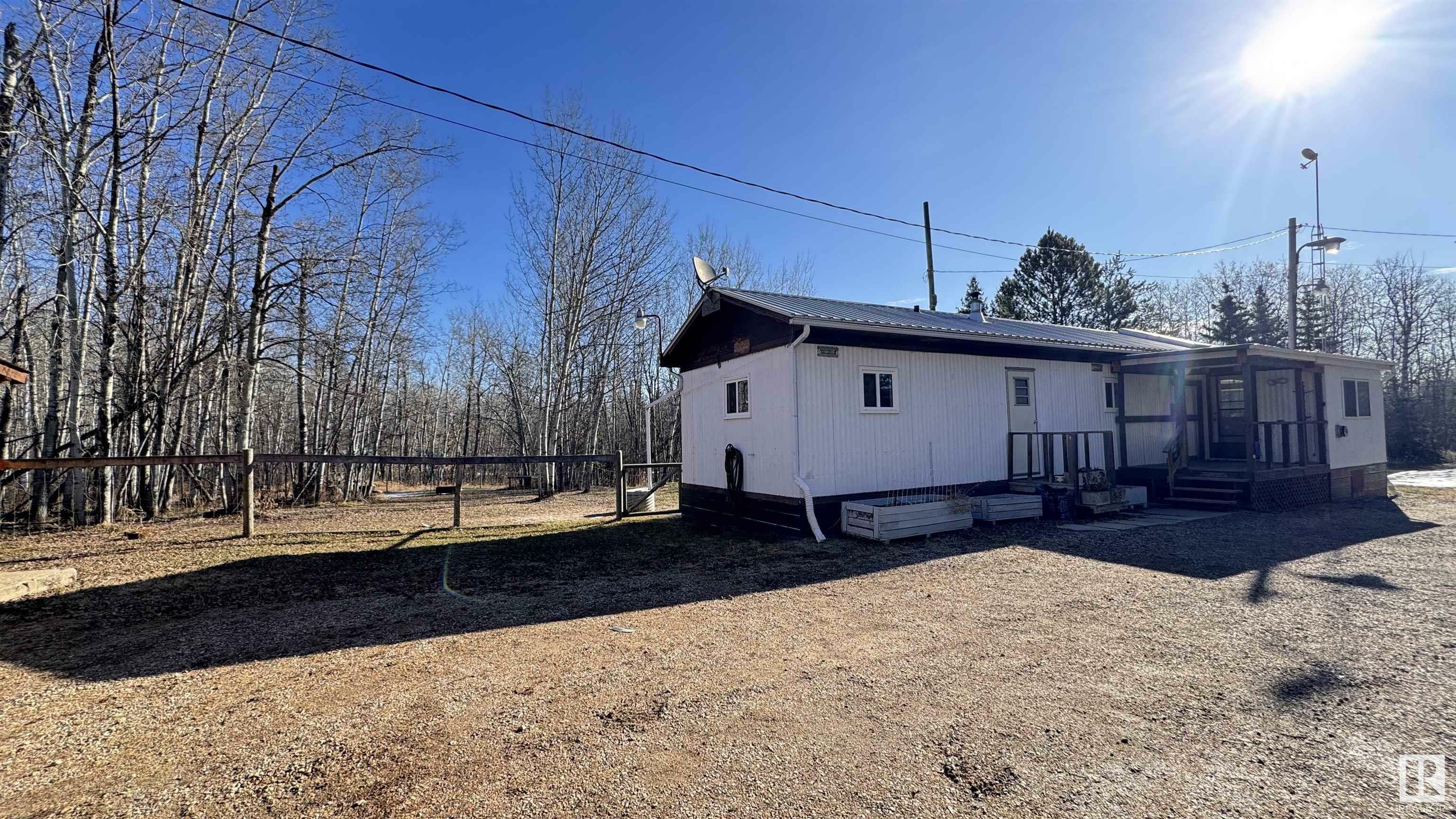 Photo de la propriété: 11124 Twp Rd 595 106 AB T0A 0C0