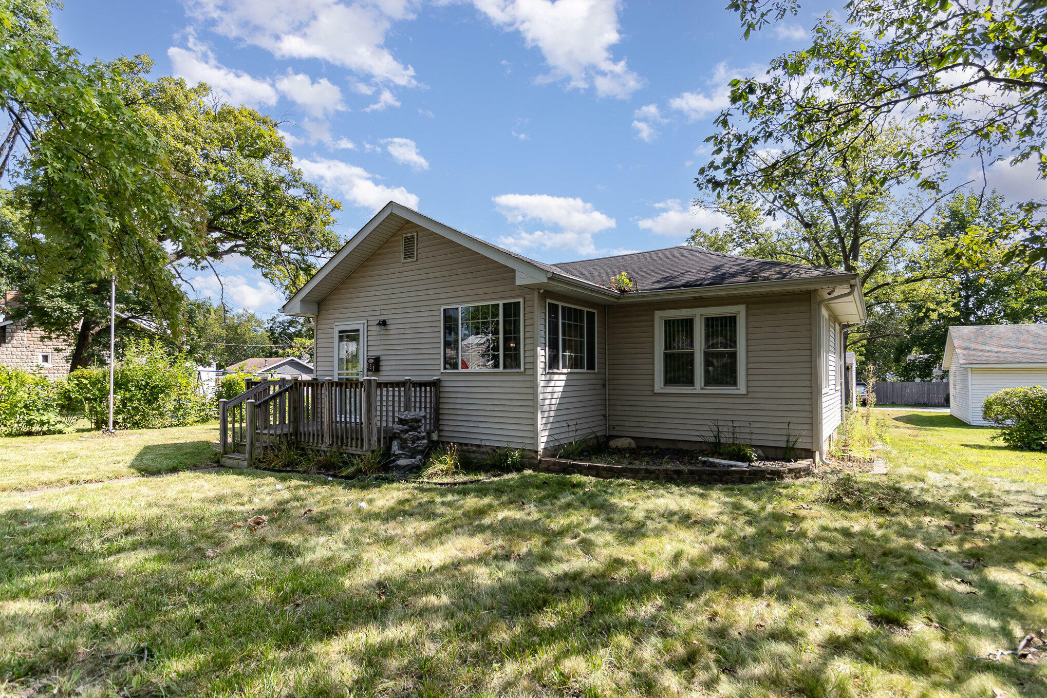 Property Photo:  121 S Wisconsin Street  IN 46342 