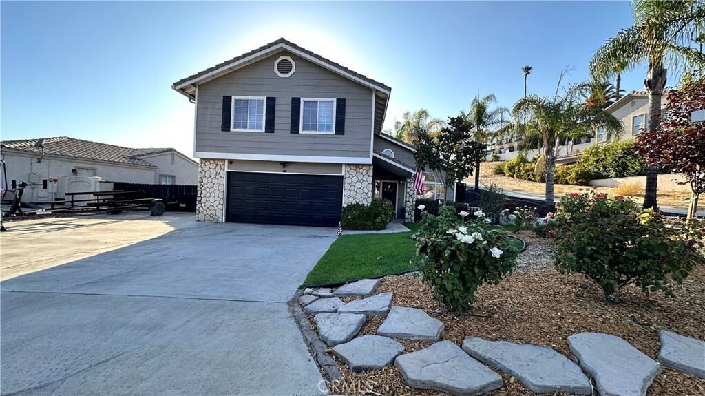 Property Photo:  29545 Longhorn Drive  CA 92587 