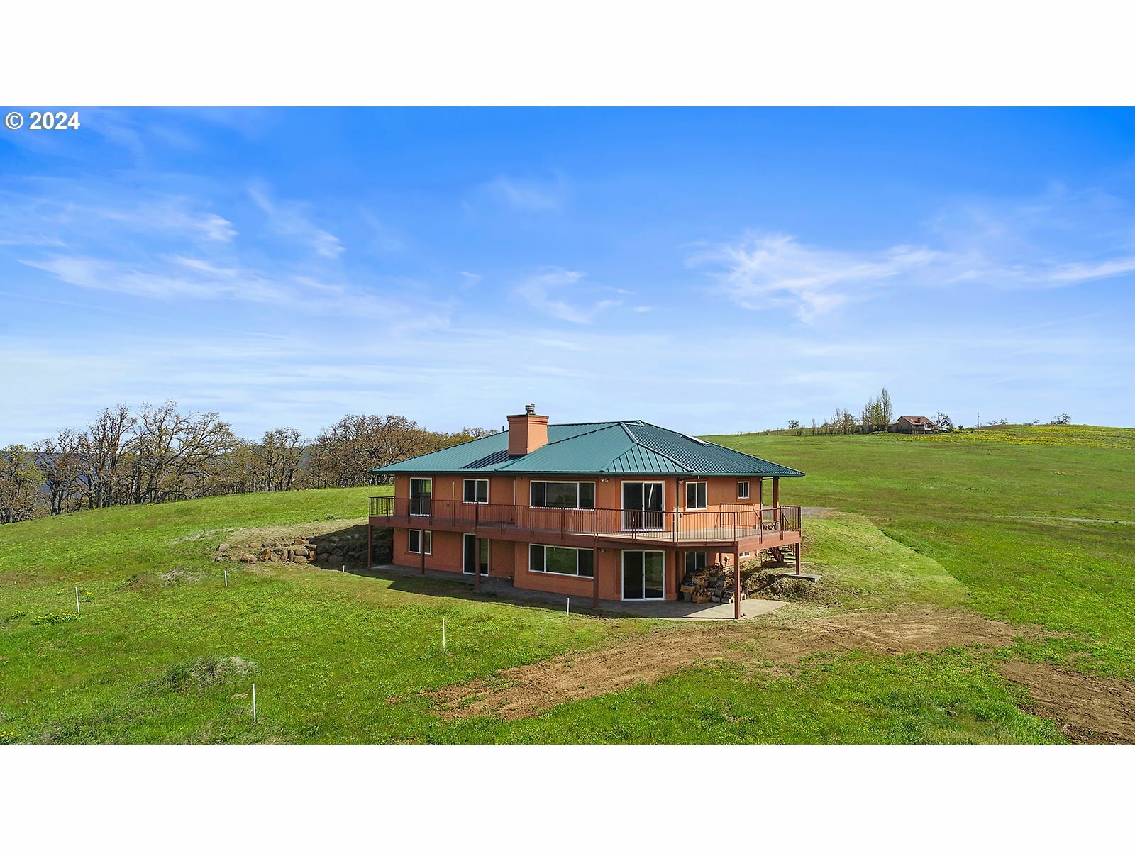 Property Photo: 190 Oda Knight Rd WA 98635