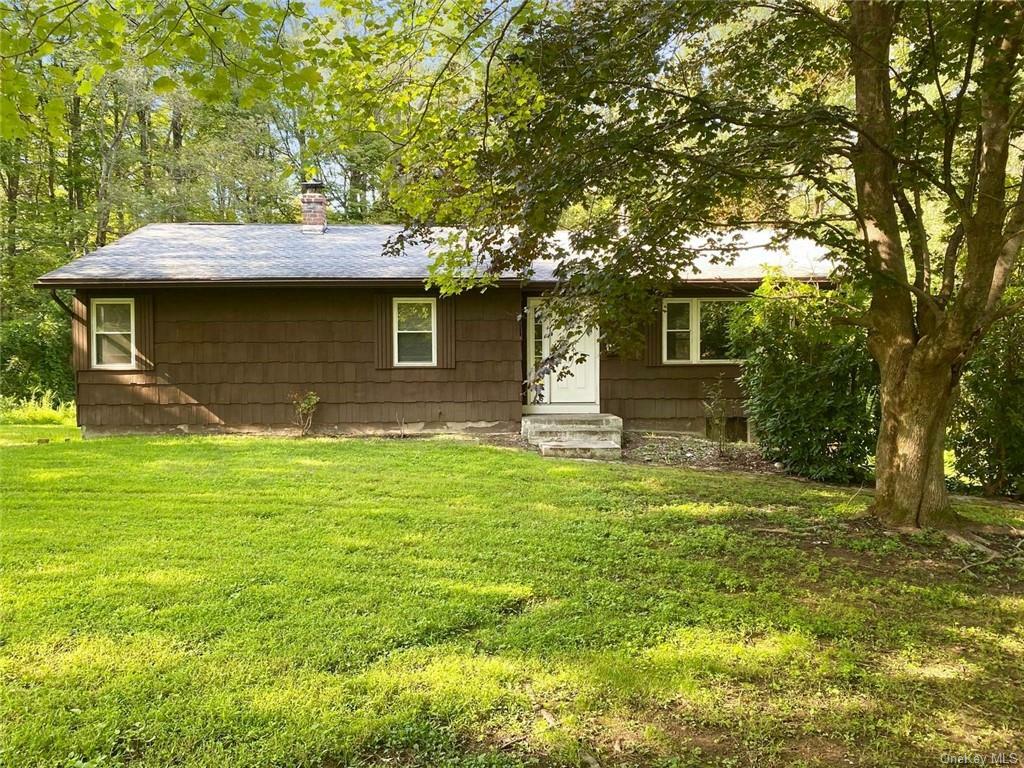 Property Photo:  11 Cedar Lane  NY 12572 