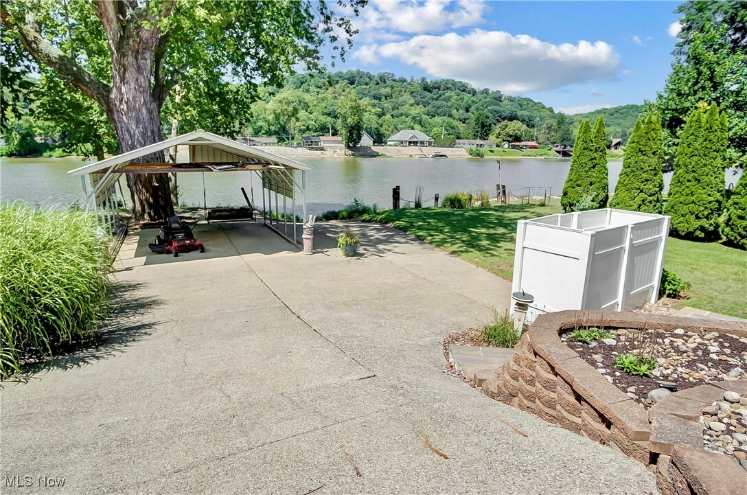 Property Photo: 3025 Virginia Avenue OH 43701