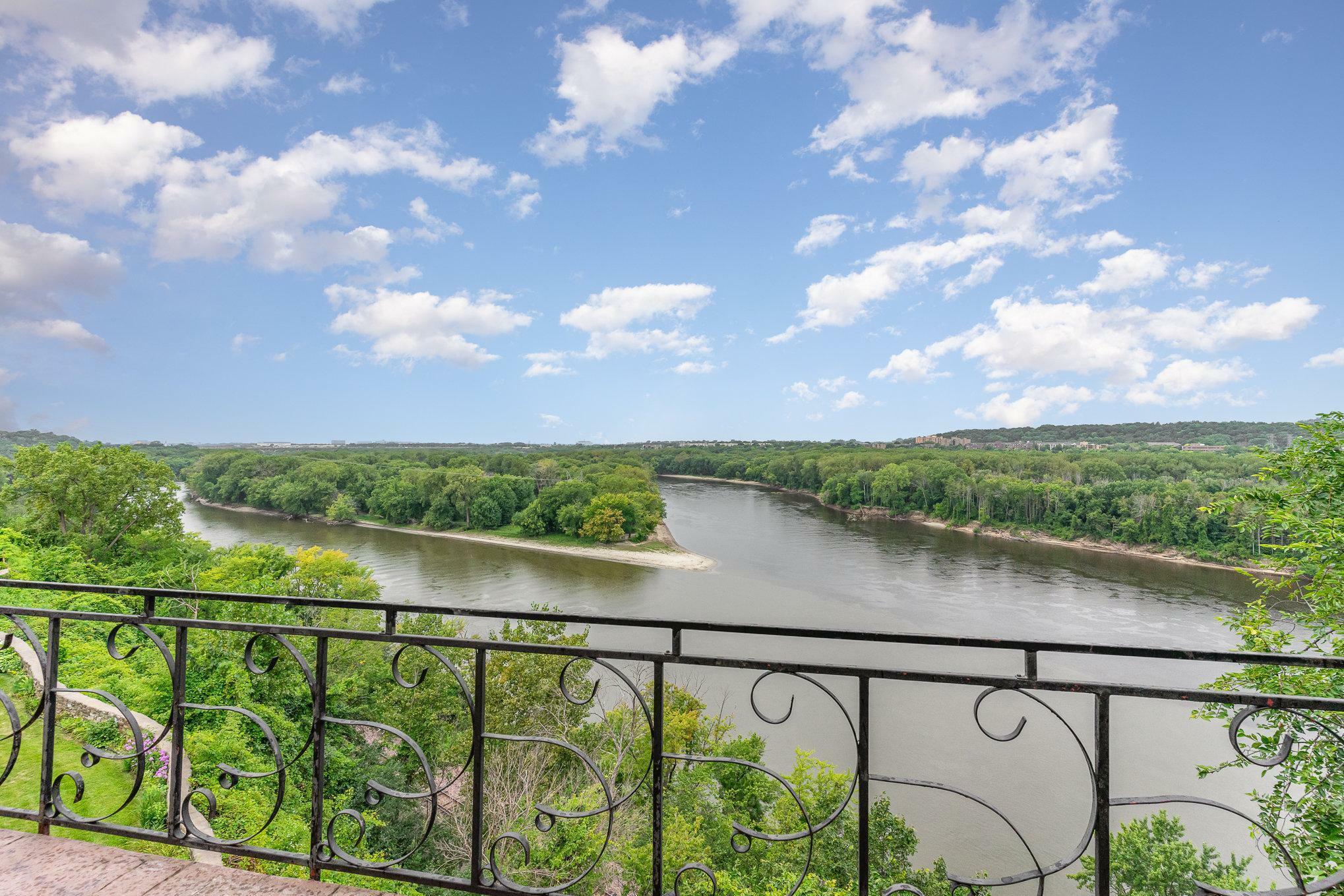 Property Photo: 1111 Sibley Memorial Highway 4D MN 55118