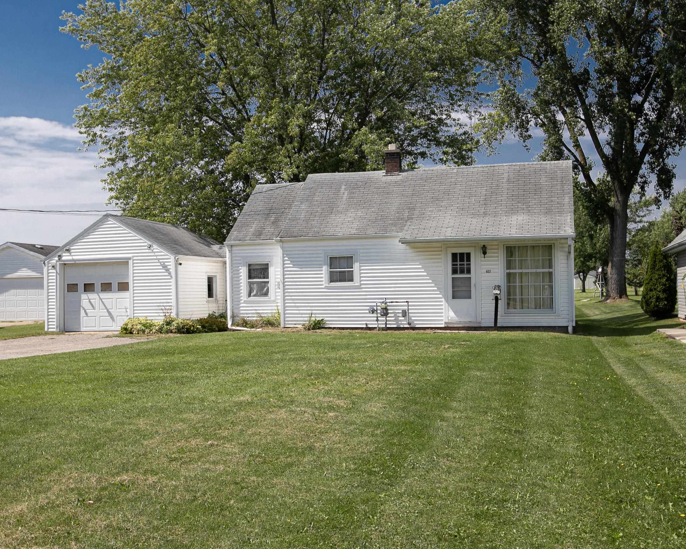 Property Photo:  637 S Western Avenue  WI 54956 