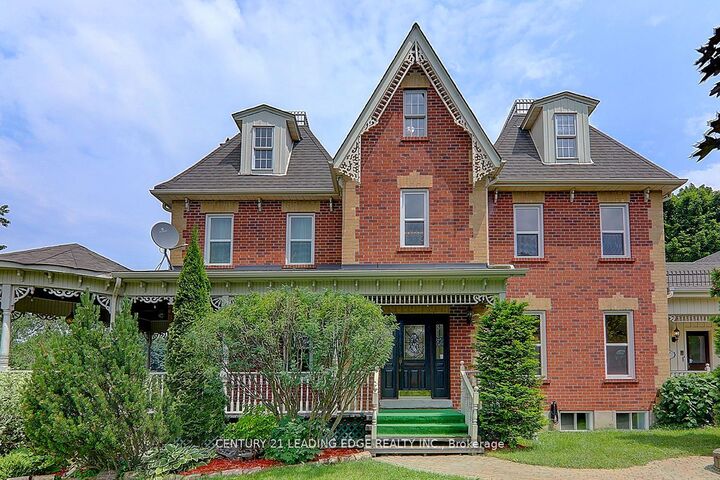 Property Photo: 7 Maple View Lane ON L4A 7X5