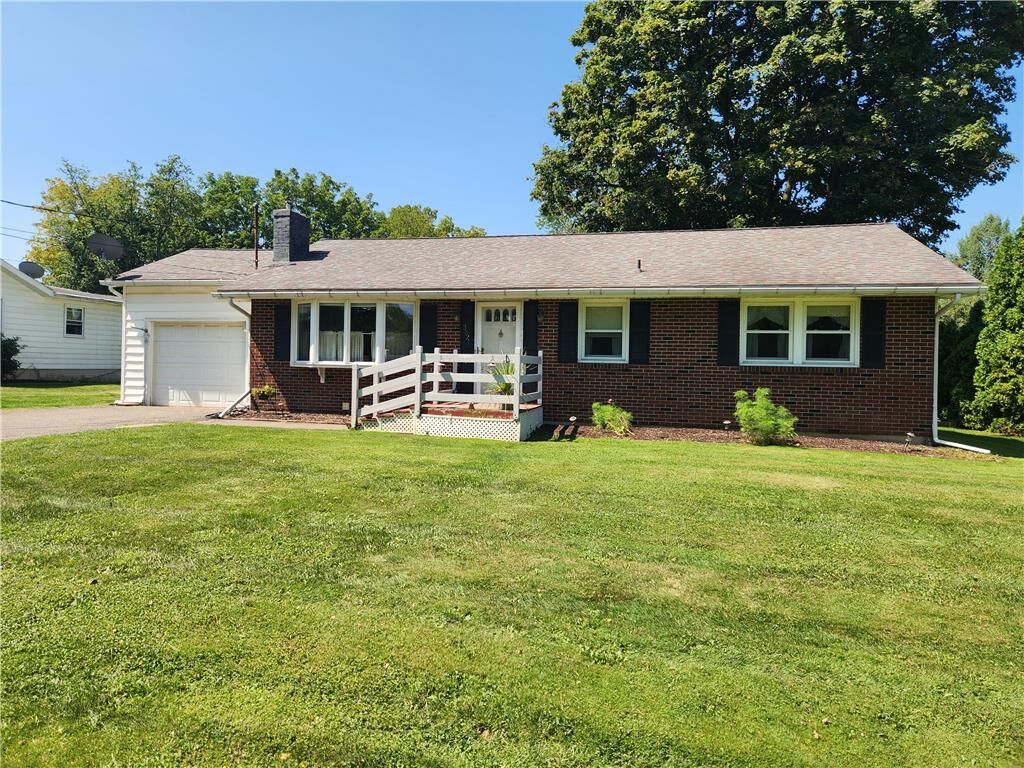 Property Photo:  3821 Country Club Road  PA 18045 