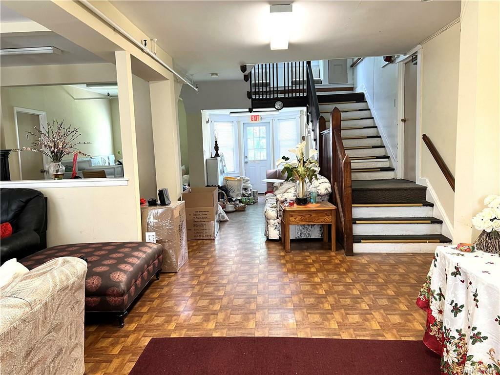 Property Photo:  15 Woodcrest Avenue  NY 10604 