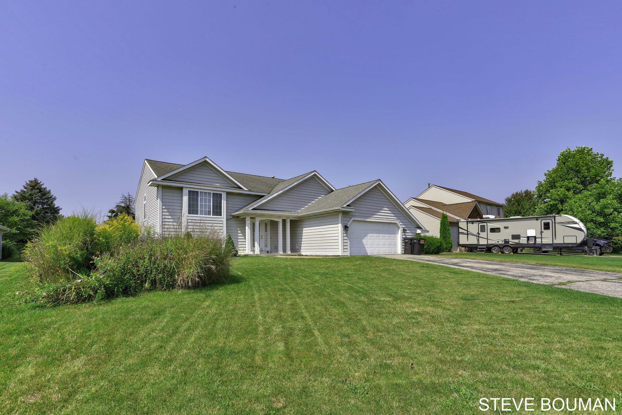 Property Photo:  1451 Woodfield Lane  MI 49464 