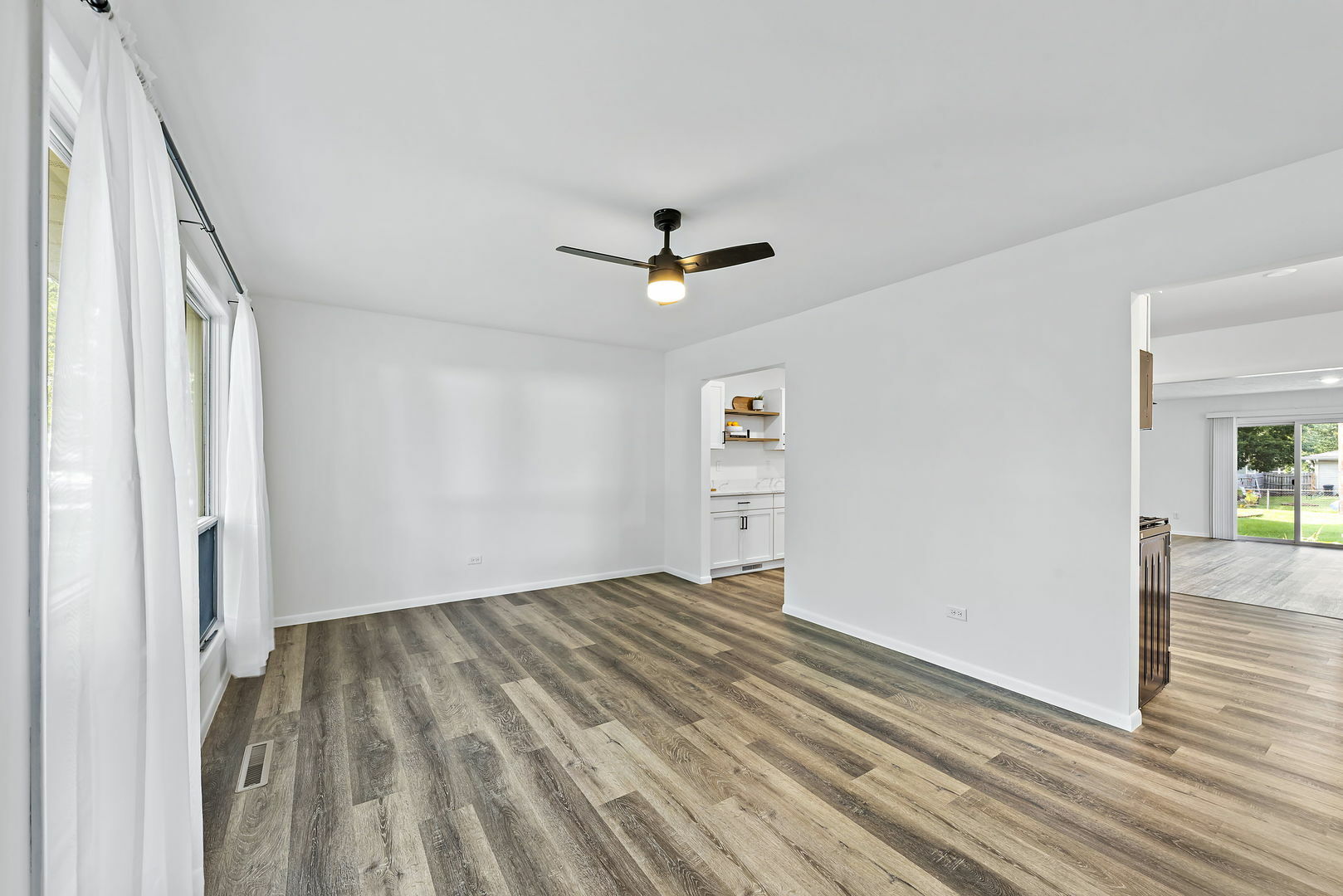 Property Photo:  46 Kim Drive  IL 60914 