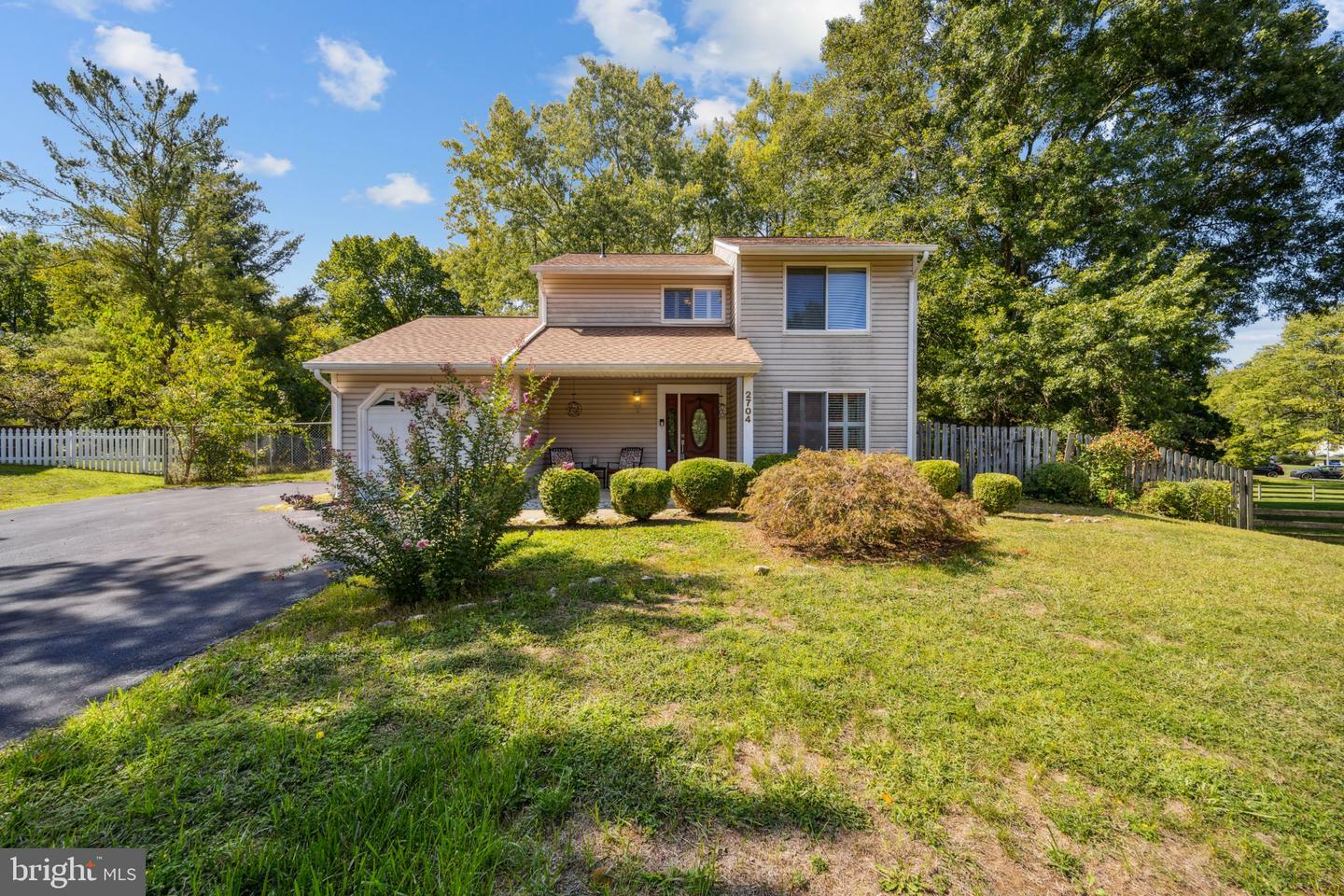 Property Photo:  2704 Noblewood Court  MD 20716 