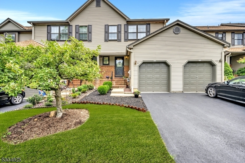 Property Photo: 64 Manor Dr NJ 08540