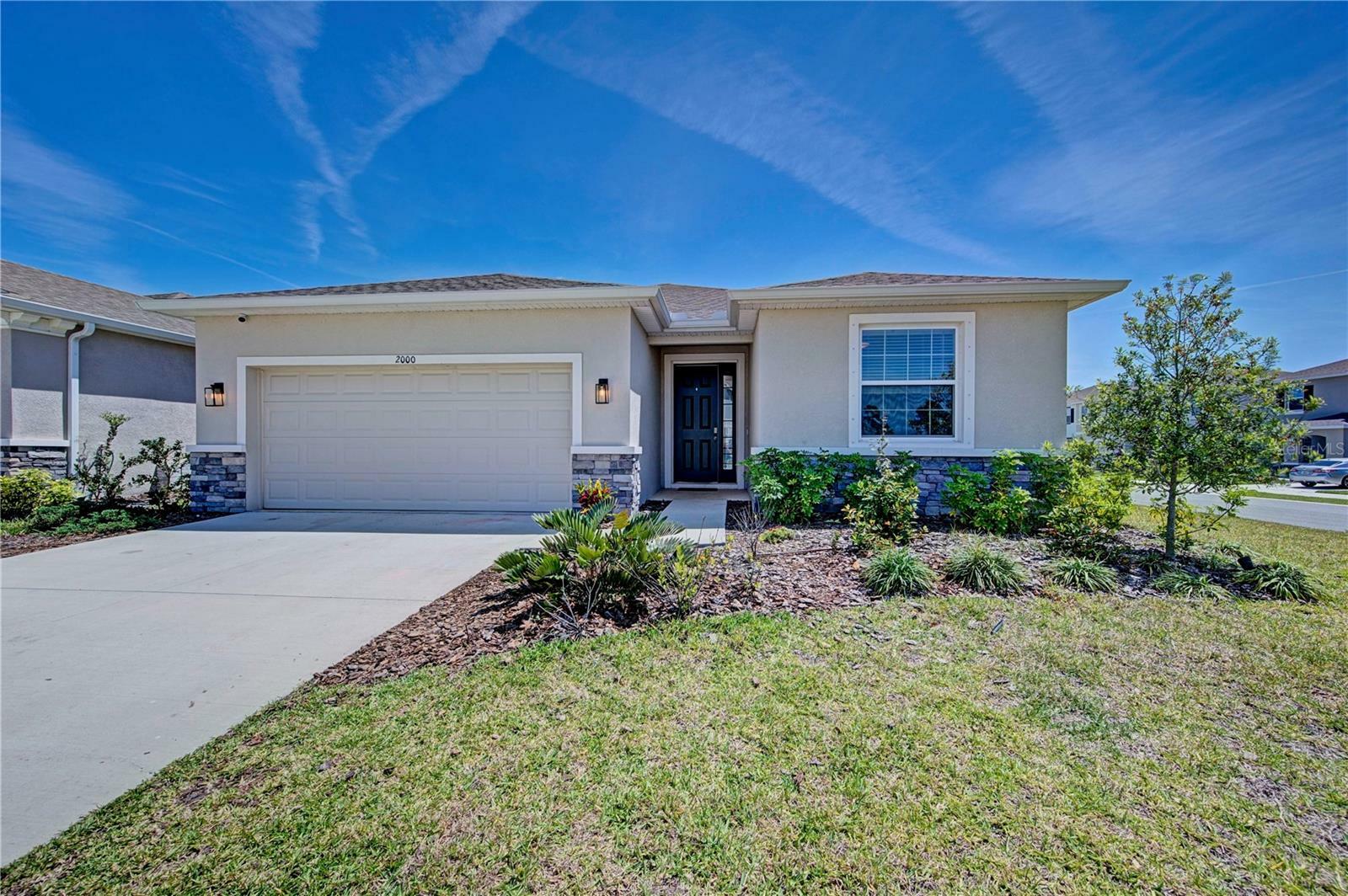 Property Photo:  2000 Midnight Pearl Drive  FL 34240 