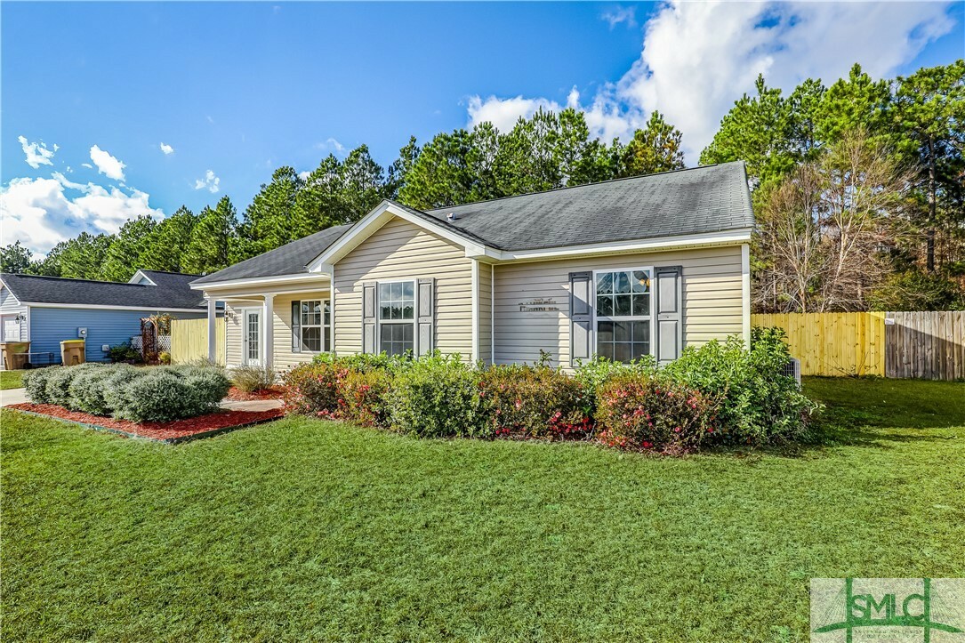 Property Photo:  116 Willow Drive  GA 31312 