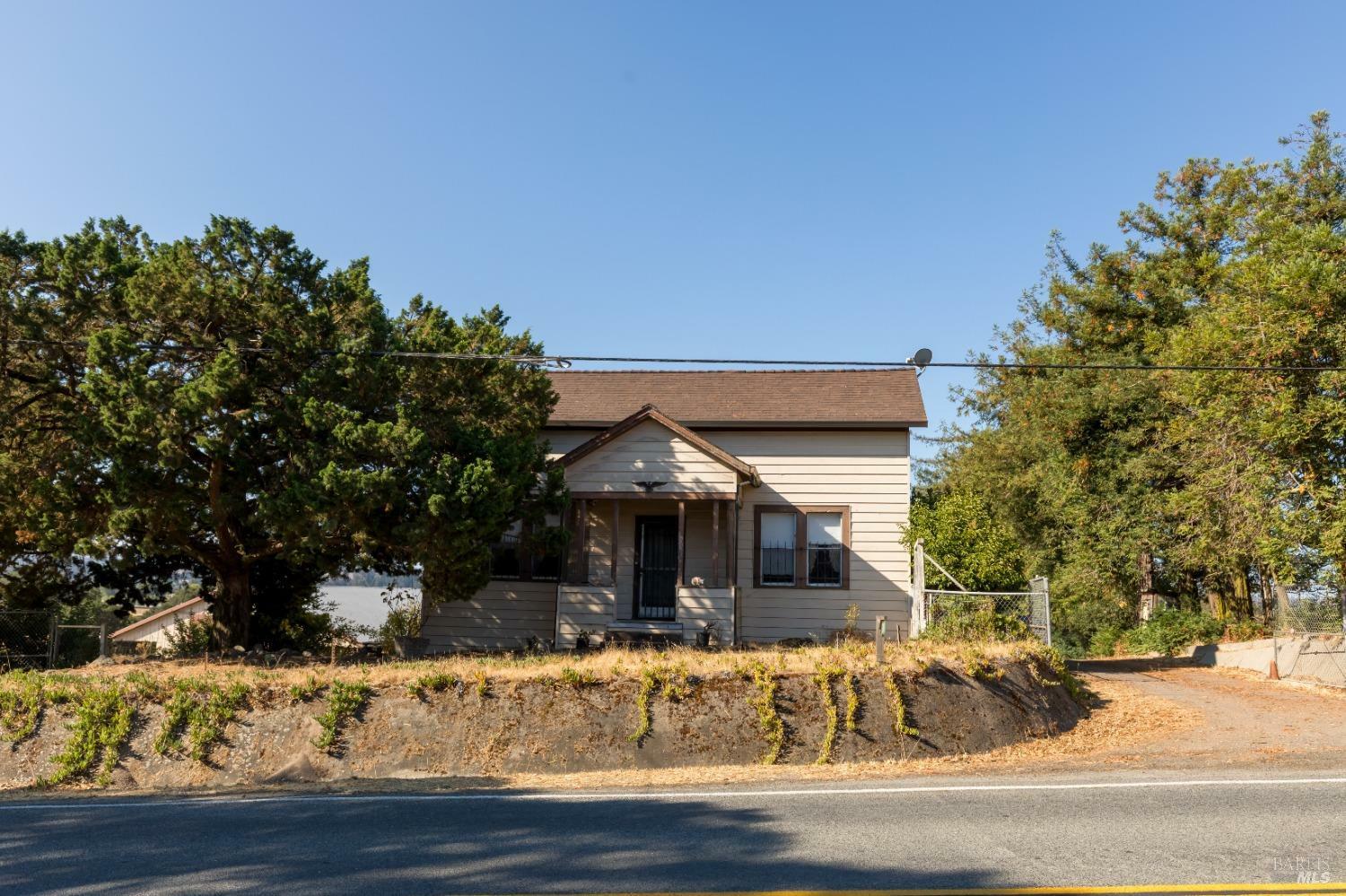 Property Photo:  288 Ely Road  CA 94954 