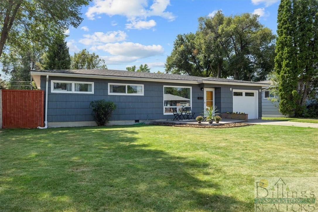 Property Photo:  1836 Ave F  MT 59102 