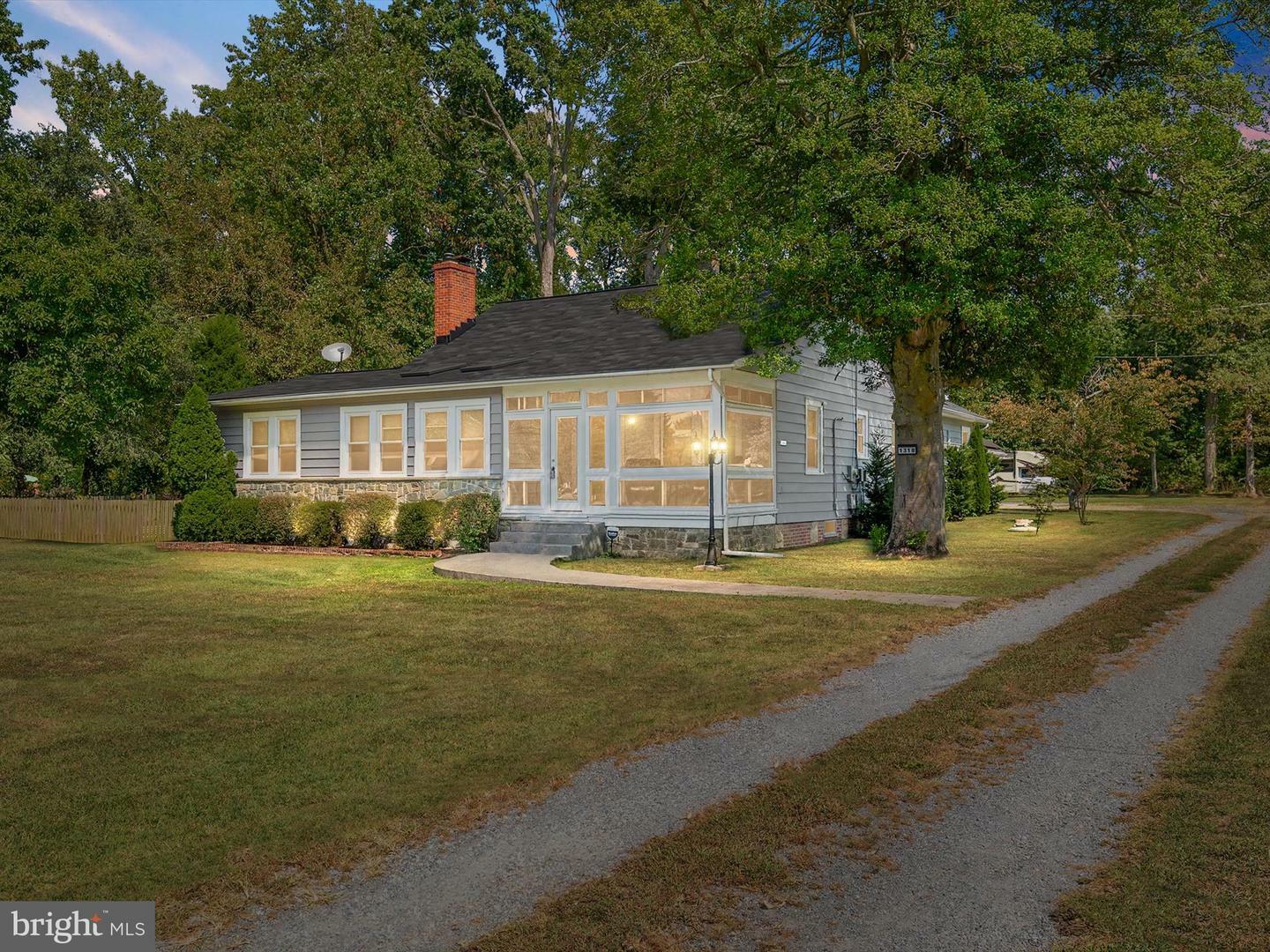 Property Photo:  1318 Mayo Road  MD 21037 