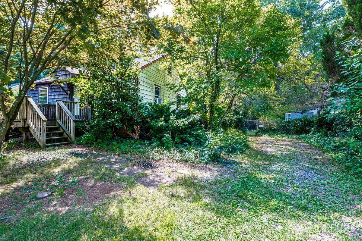 Property Photo:  24 Baker Drive  NJ 08828 