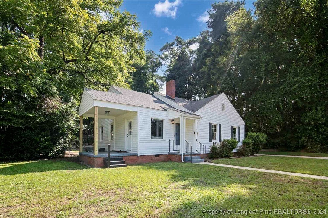 Property Photo:  2300 Morganton Road  NC 28303 