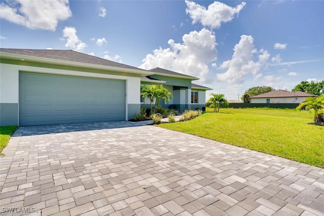 837 NE 7th Place  Cape Coral FL 33909 photo