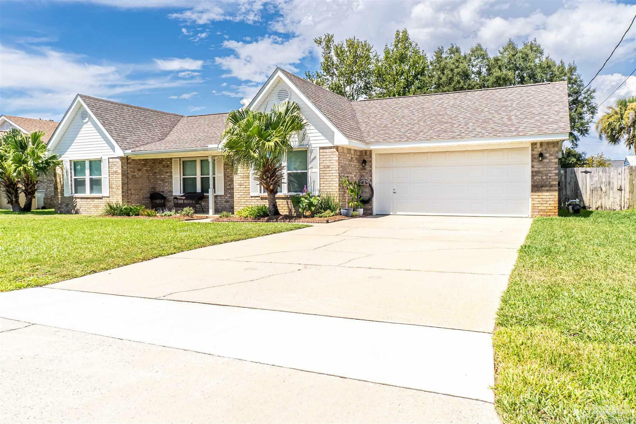 Property Photo:  4813 Kitty Hawk Cir  FL 32563 