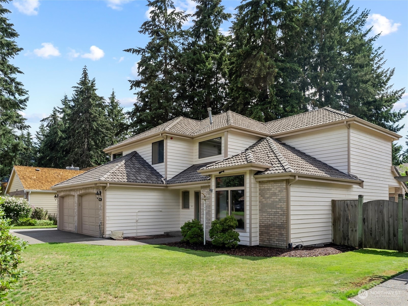 Property Photo:  9020 166th Street E  WA 98375 