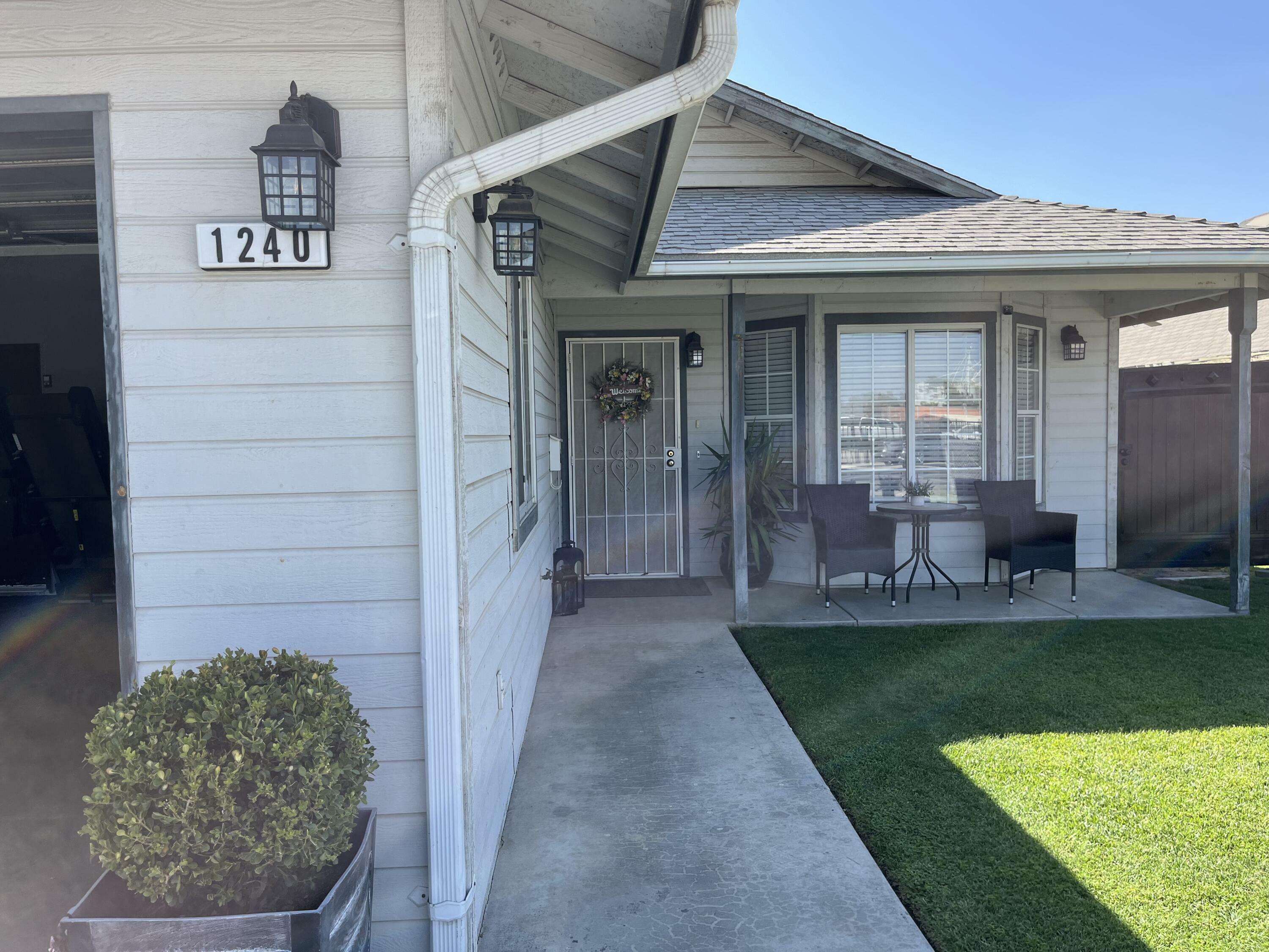 Property Photo:  1240 Flory Ave Avenue  CA 93212 