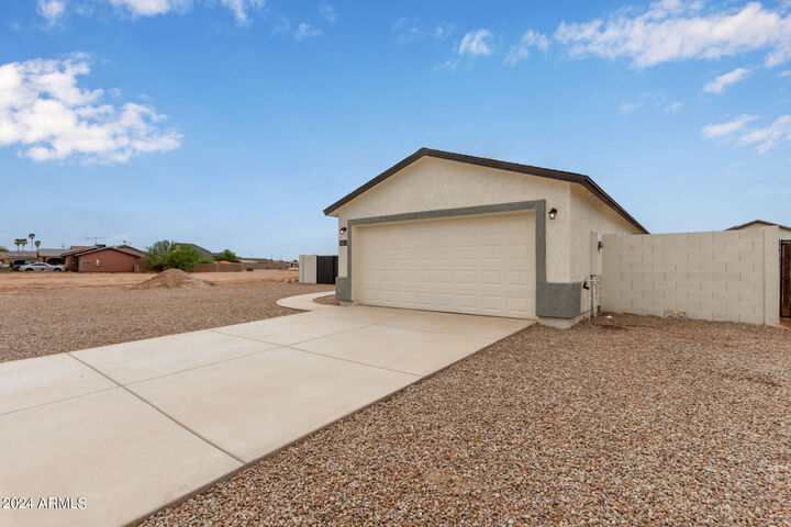 Property Photo: 9923 W Heather Drive AZ 85123