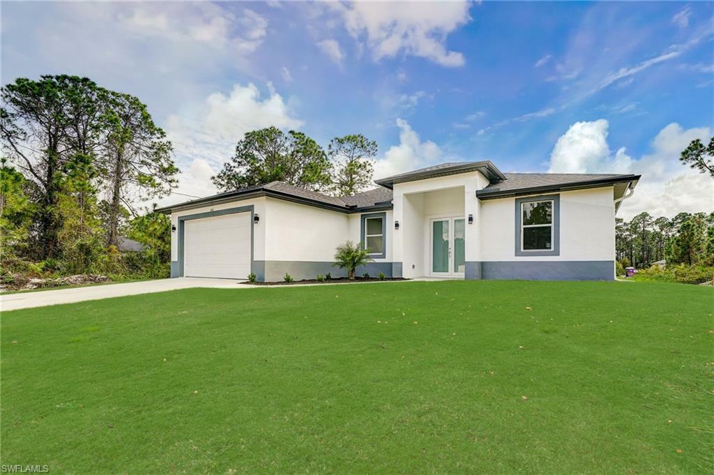 Property Photo:  2903 2nd St W  FL 33971 