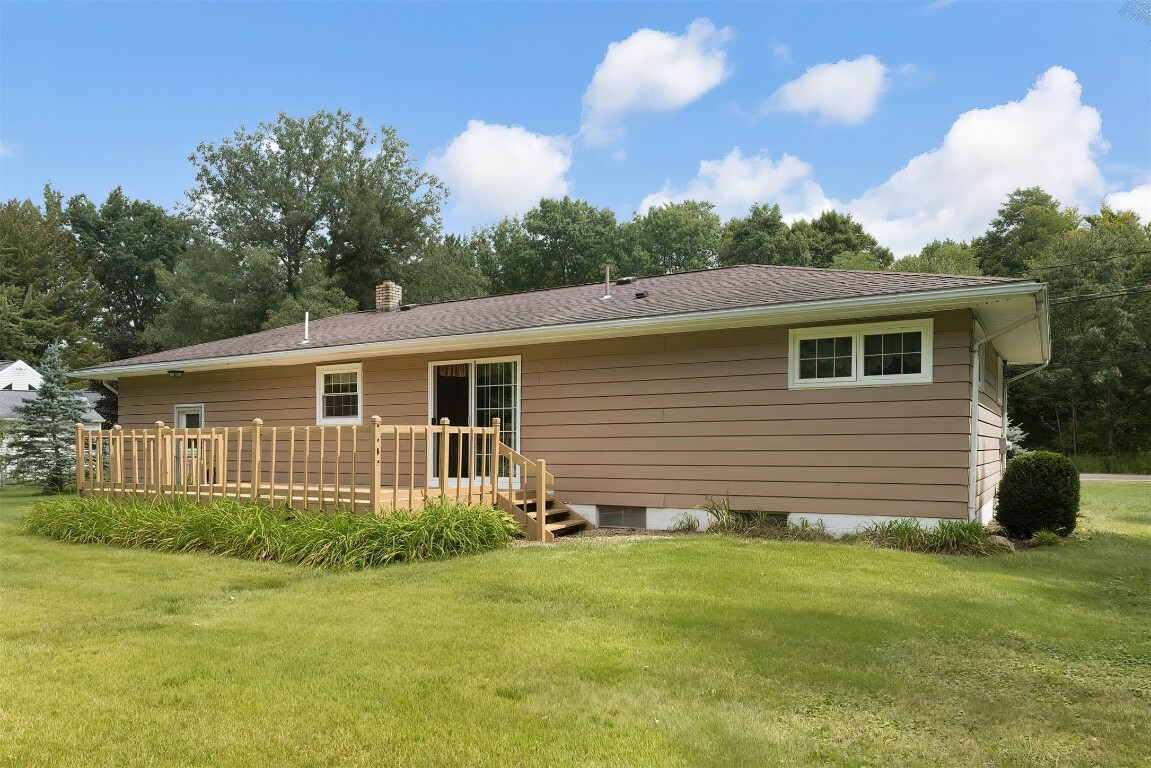 Property Photo:  4360 Bear Creek Road  PA 16415 