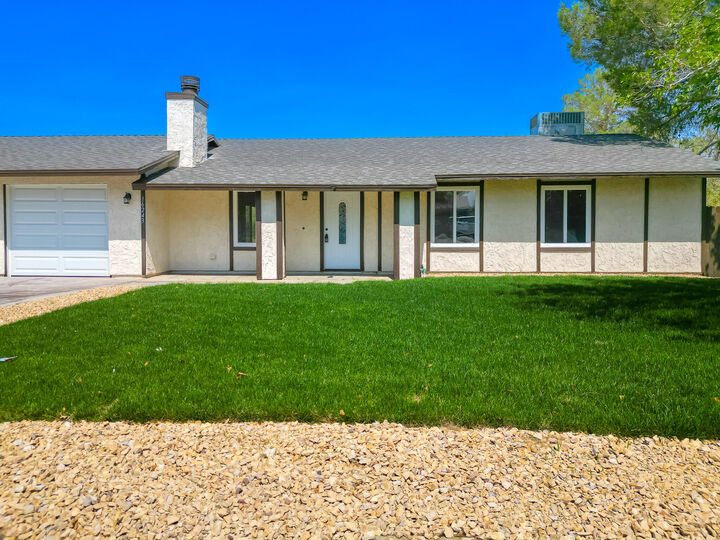 Property Photo: 16243 Valeport Avenue CA 93535