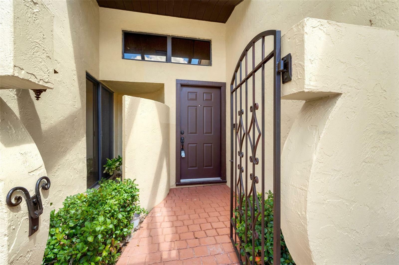 Property Photo:  440 Palmetto Court 1  FL 34285 