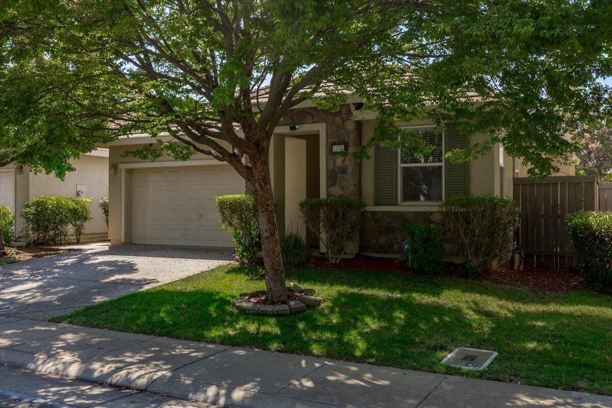 Property Photo:  11750 Bagota Way  CA 95742 