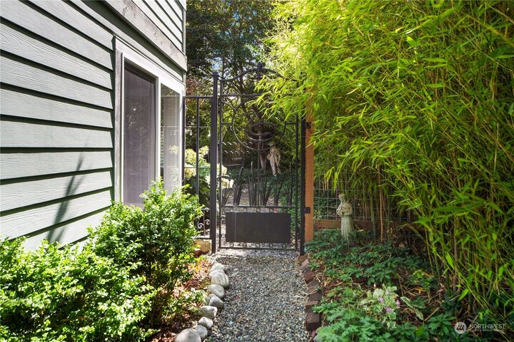 Property Photo:  1203  13th Street  WA 98368 