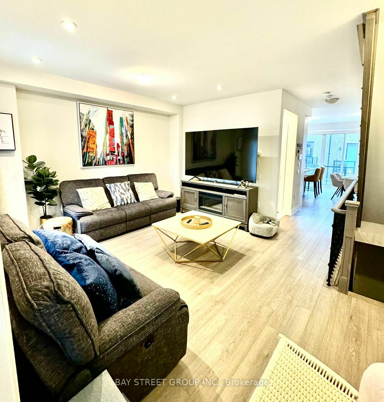 Property Photo:  70 Salterton Circ  ON L6A 4Z2 