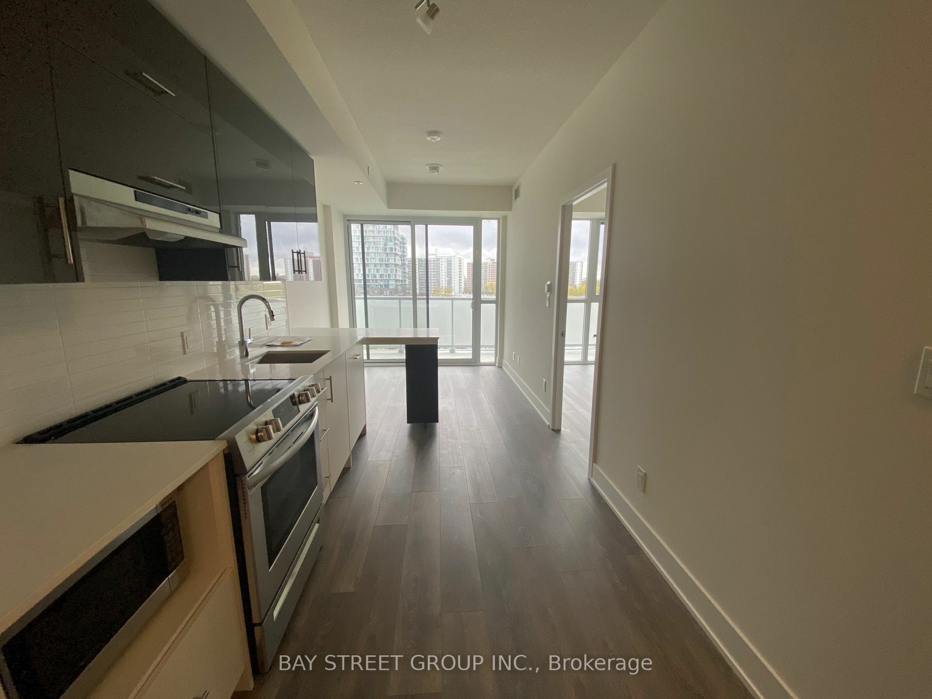 Property Photo:  188 Fairview Mall Dr 709  ON M2J 4T1 