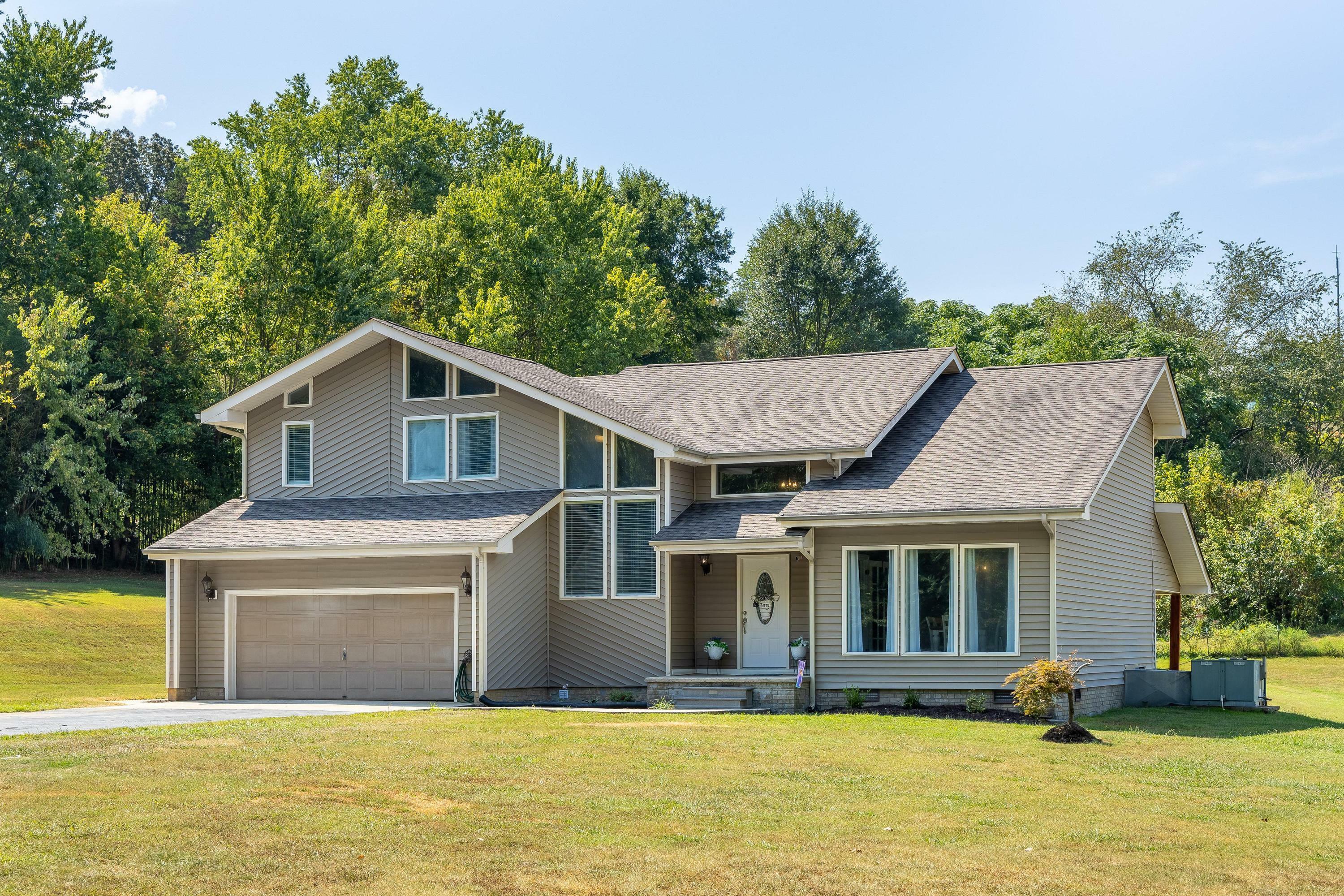 Property Photo: 394 E Massachusetts Avenue TN 37397