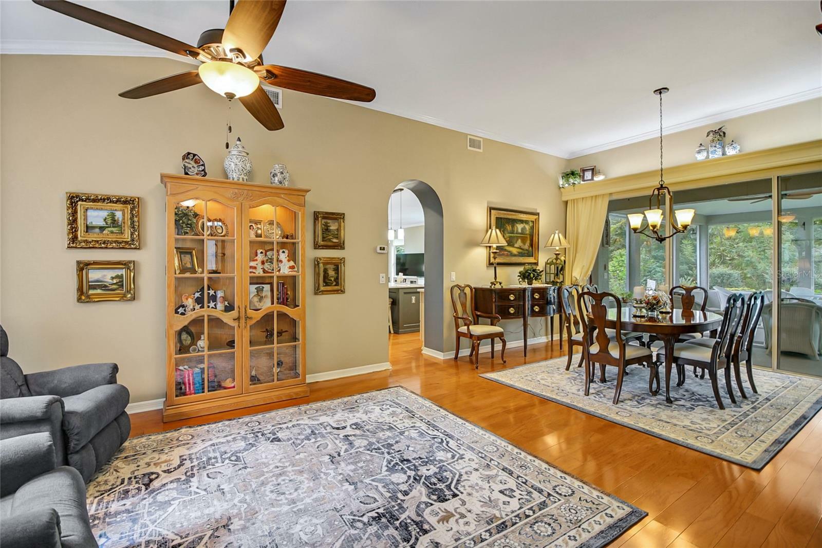 Property Photo: 2120 Park Forest Boulevard FL 32757