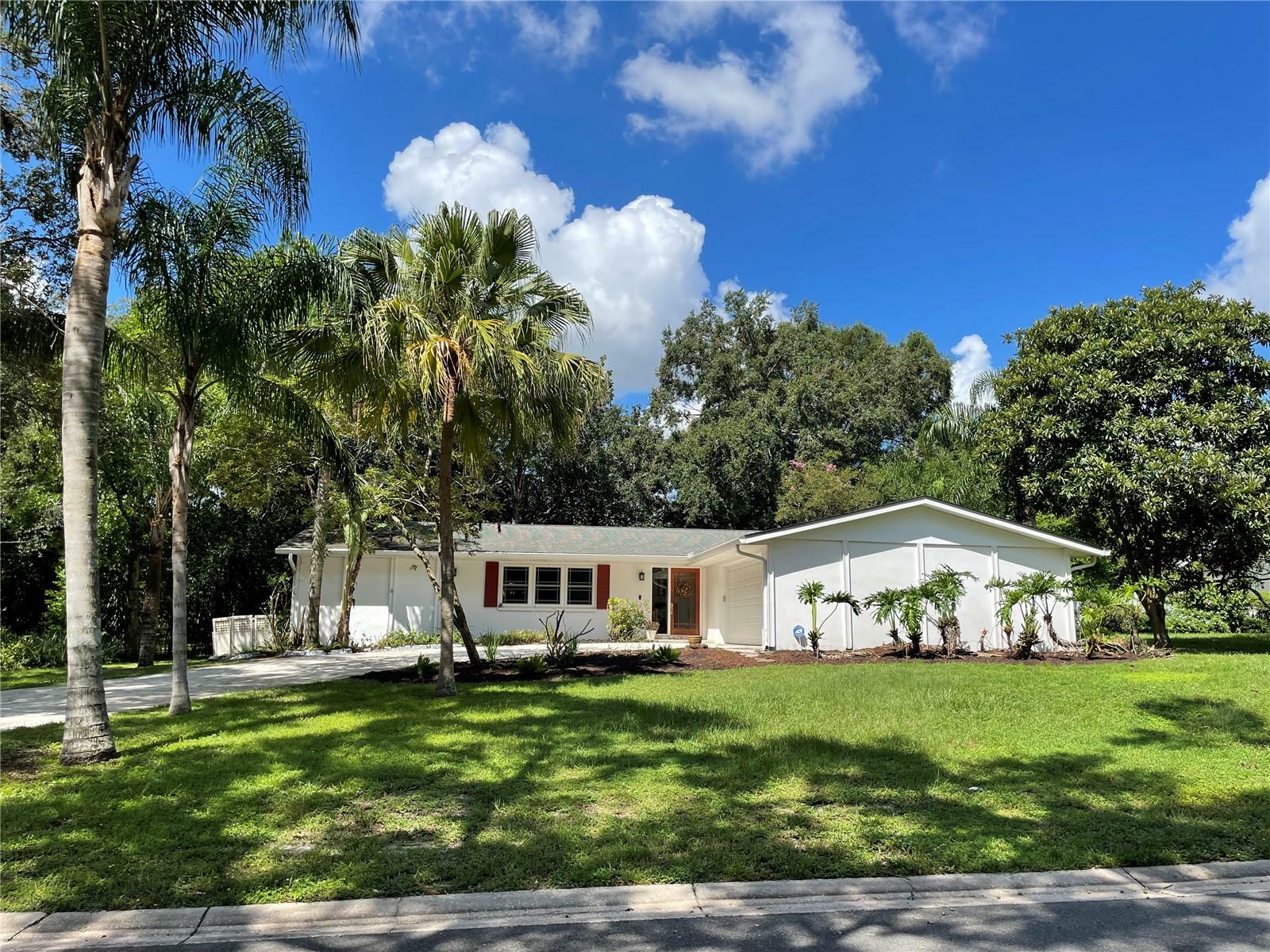 Property Photo:  506 Nantucket Drive  FL 33617 