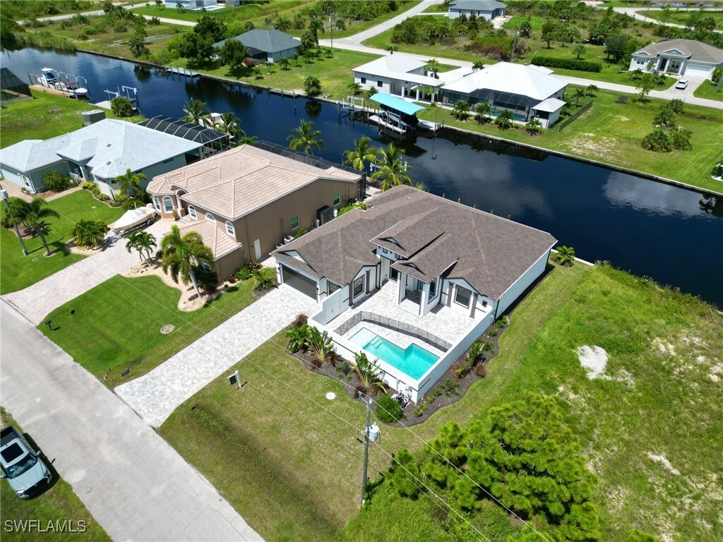 Property Photo:  15060 Aquarius Circle  FL 33981 