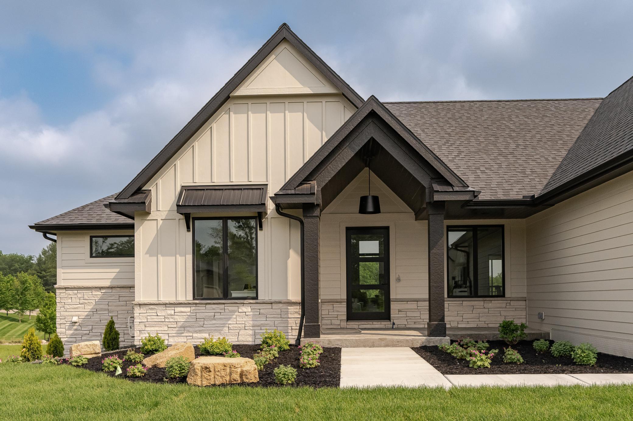 Property Photo:  2665 Timber Oaks Road SW  MN 55902 